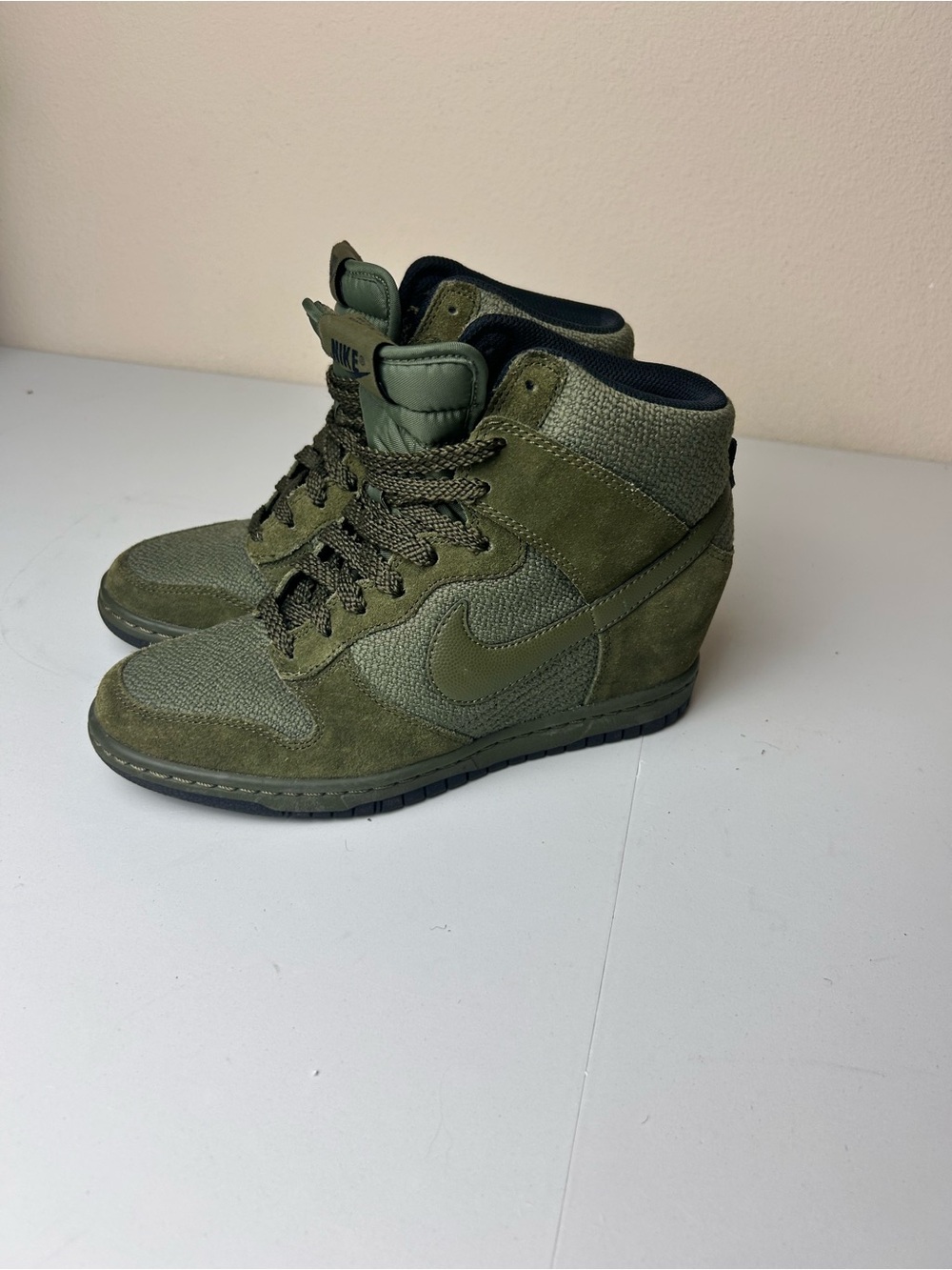 Nike Dunk Sky Hi Essential Wedge Rough Green Women’s Size 7.5 Sneaker